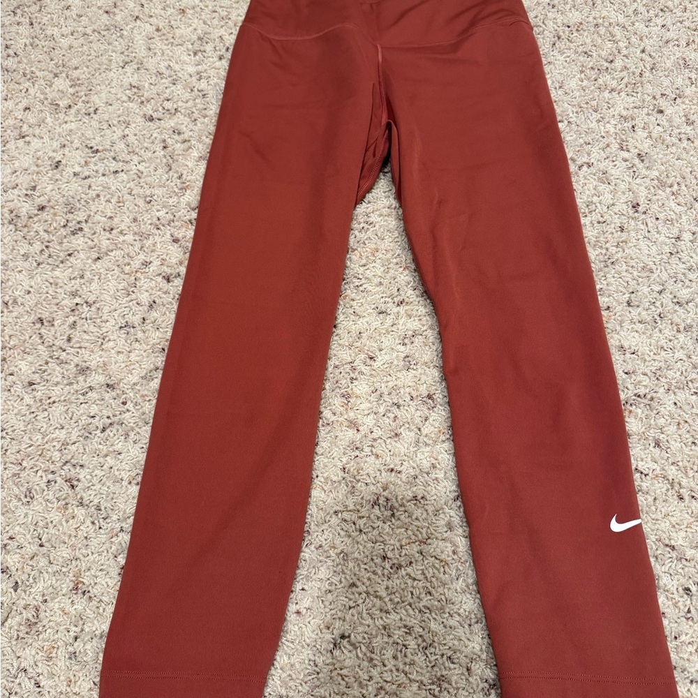 Nike Women’s Rust Leggings